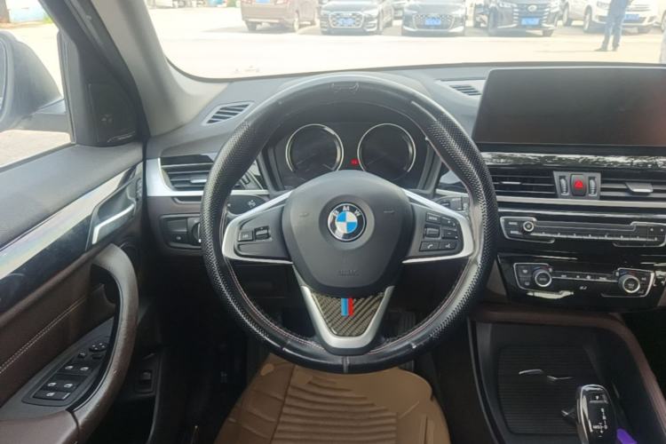 Used BMW X1 2020 sDrive25Li Leading Model Steering Wheel