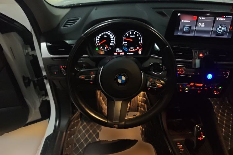 Used BMW X1 2020 sDrive25Li Leading Model Steering Wheel