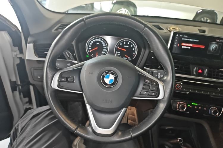 Used BMW X1 2020 sDrive20Li Fashion Model Steering Wheel