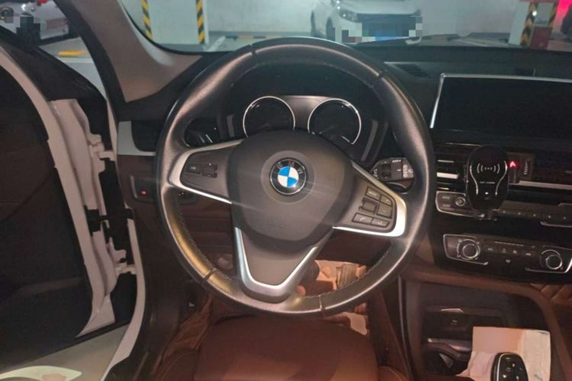Used BMW X1 2020 sDrive20Li Fashion Model Steering Wheel