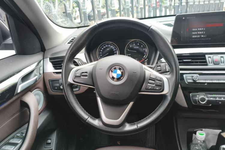 Used BMW X1 2020 sDrive20Li Fashion Model Steering Wheel