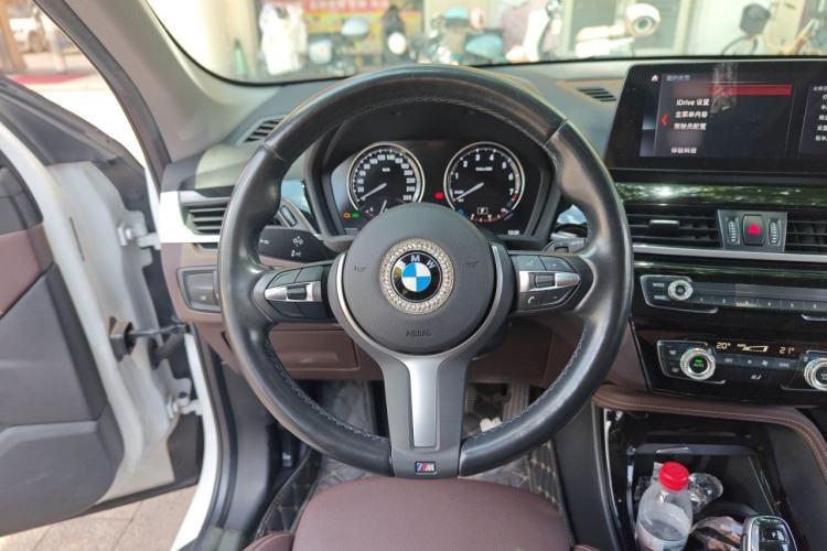Used BMW X1 2020 sDrive20Li Premium Edition Steering Wheel