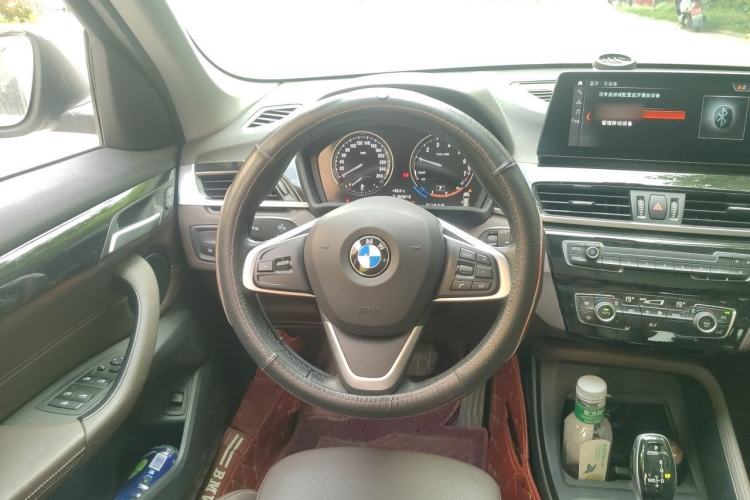 Used BMW X1 2020 sDrive25Li Leading Model Steering Wheel