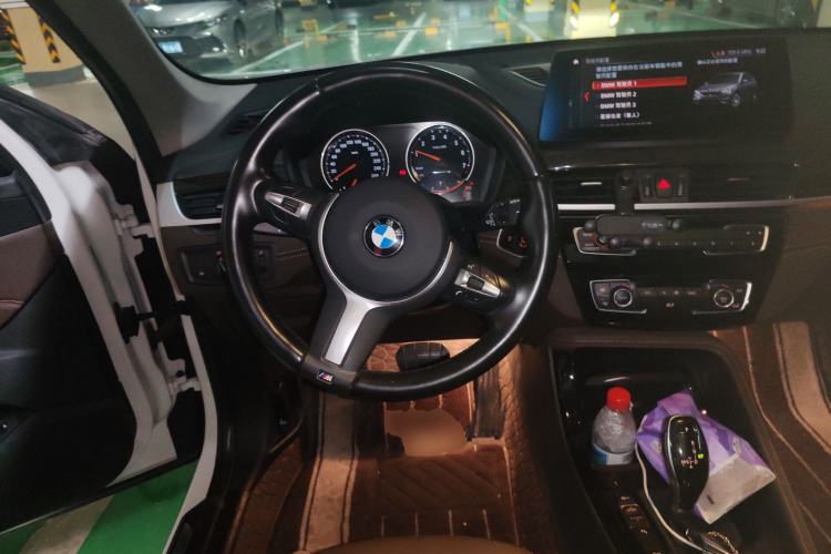 Used BMW X1 2020 xDrive25Li Luxury Edition Steering Wheel