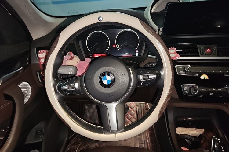 Used BMW X1 2020 sDrive25Li Leading Model Steering Wheel