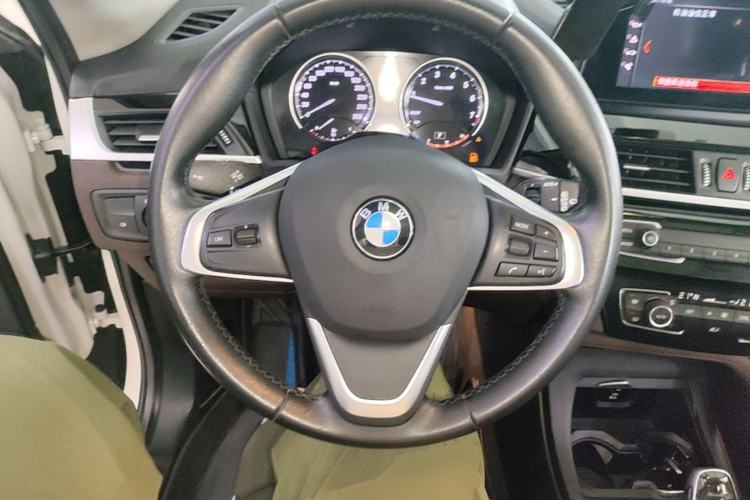 Used BMW X1 2020 sDrive25Li Leading Model Steering Wheel