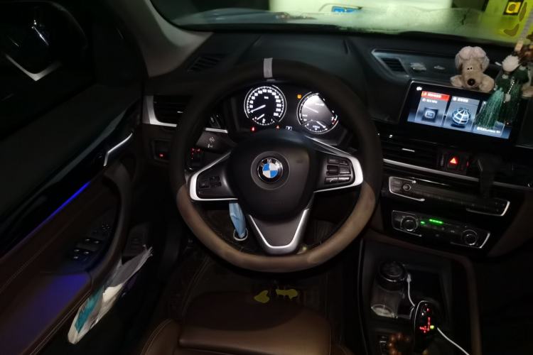 Used BMW X1 2020 sDrive20Li Fashion Model Steering Wheel