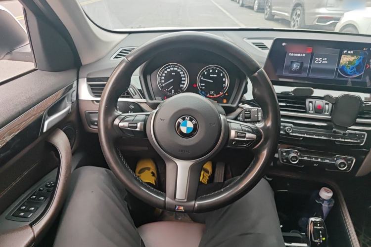 Used BMW X1 2020 sDrive20Li Premium Edition Steering Wheel