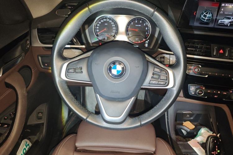 Used BMW X1 2020 sDrive25Li Leading Model Steering Wheel
