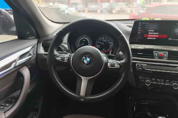 Used BMW X1 2020 xDrive25Li Luxury Edition Steering Wheel