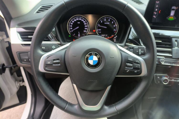 Used BMW X1 2020 sDrive25Li Leading Model Steering Wheel
