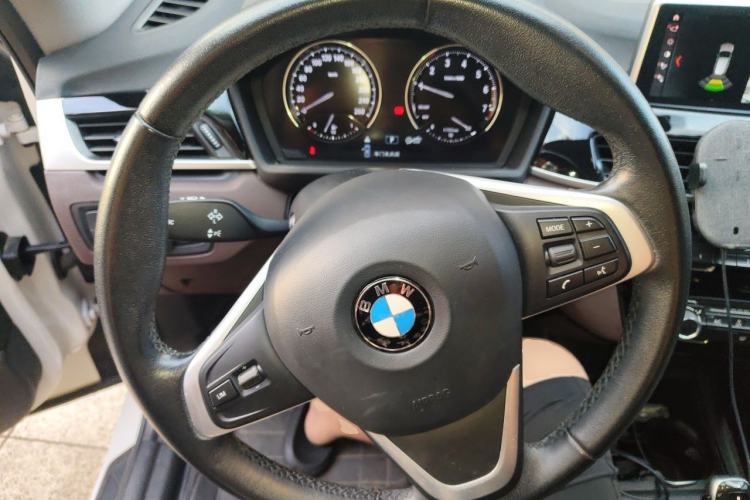 Used BMW X1 2020 sDrive20Li Fashion Model Steering Wheel