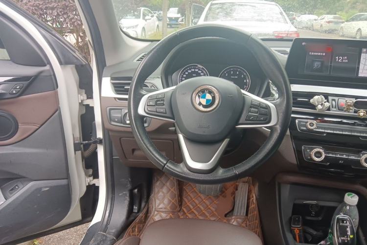 Used BMW X1 2020 sDrive25Li Leading Model Steering Wheel