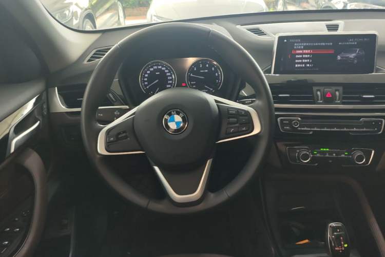 Used BMW X1 2020 sDrive20Li Fashion Model Steering Wheel