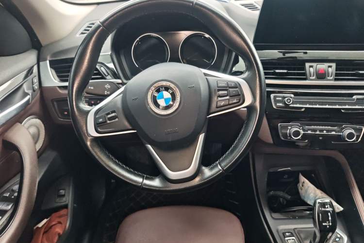 Used BMW X1 2020 sDrive20Li Fashion Model Steering Wheel
