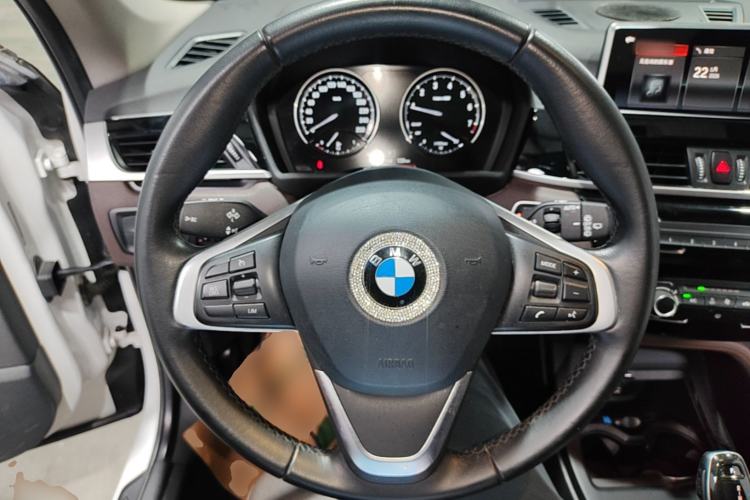 Used BMW X1 2020 sDrive20Li Fashion Model Steering Wheel