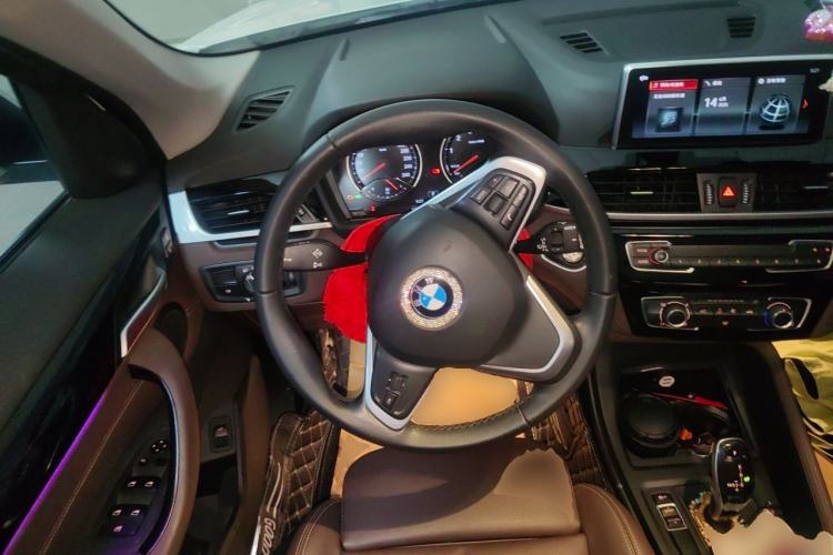 Used BMW X1 2020 sDrive20Li Fashion Model Steering Wheel