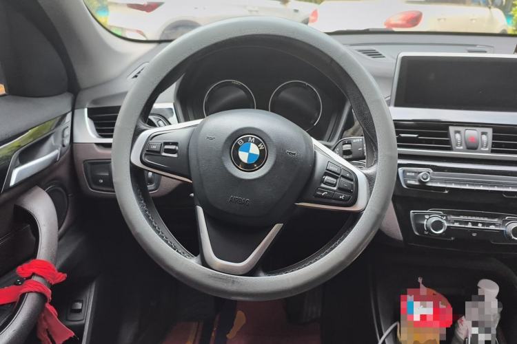 Used BMW X1 2020 sDrive20Li Fashion Model Steering Wheel