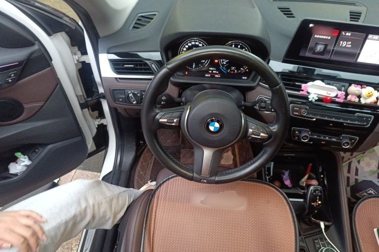 Used BMW X1 2020 sDrive20Li Premium Edition Steering Wheel