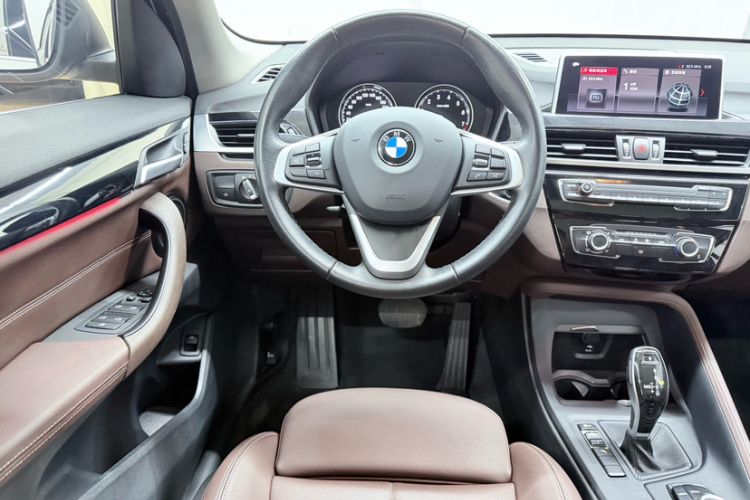 Used BMW X1 2020 sDrive20Li Fashion Model Steering Wheel