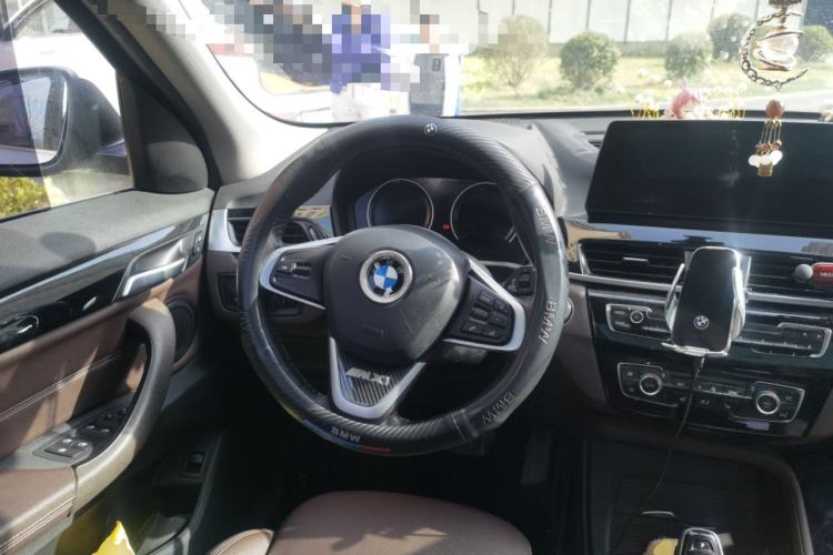 Used BMW X1 2020 sDrive25Li Leading Model Steering Wheel