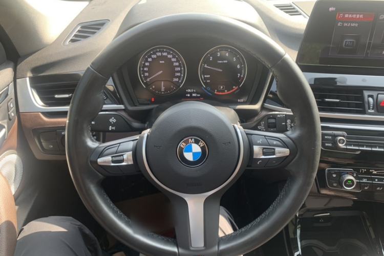 Used BMW X1 2020 sDrive20Li Premium Edition Steering Wheel