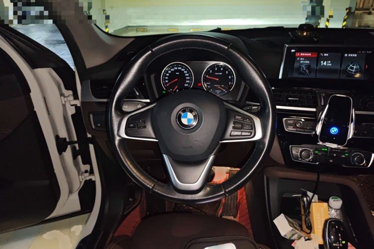 Used BMW X1 2020 sDrive20Li Fashion Model Steering Wheel