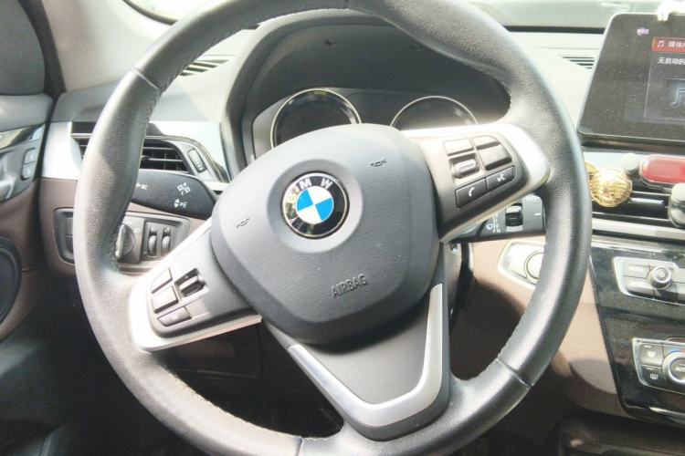 Used BMW X1 2020 sDrive25Li Leading Model Steering Wheel
