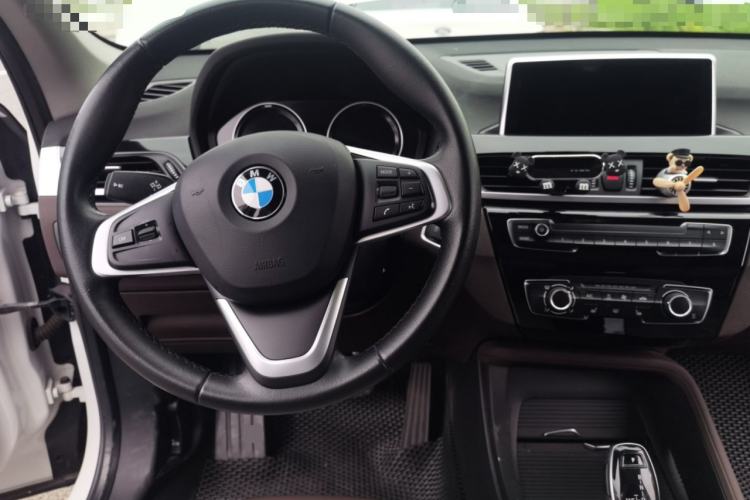 Used BMW X1 2020 sDrive20Li Fashion Model Steering Wheel