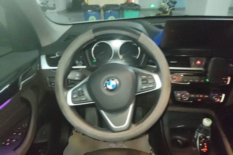 Used BMW X1 2020 sDrive25Li Leading Model Steering Wheel