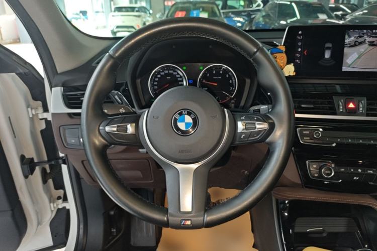 Used BMW X1 2020 sDrive20Li Premium Edition Steering Wheel