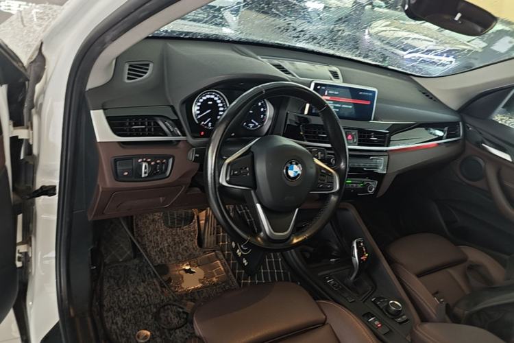 Used BMW X1 2020 sDrive20Li Fashion Model Steering Wheel