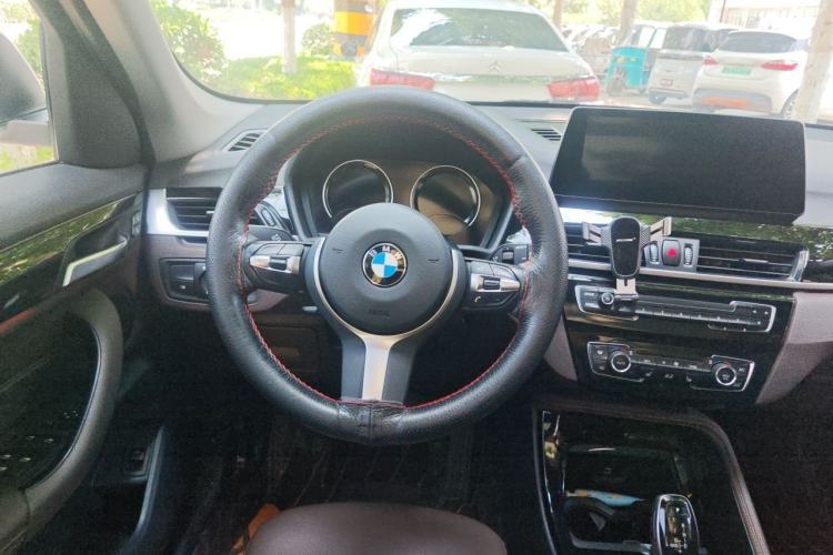 Used BMW X1 2020 sDrive20Li Premium Edition Steering Wheel