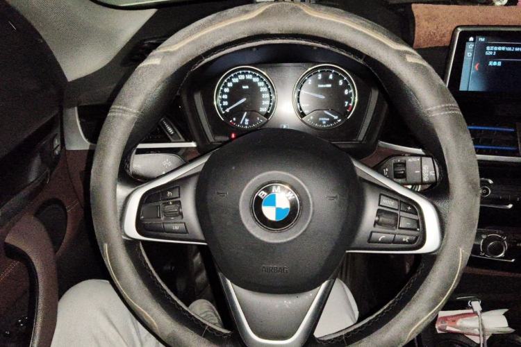 Used BMW X1 2020 sDrive20Li Fashion Model Steering Wheel