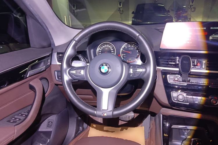 Used BMW X1 2020 sDrive20Li Premium Edition Steering Wheel