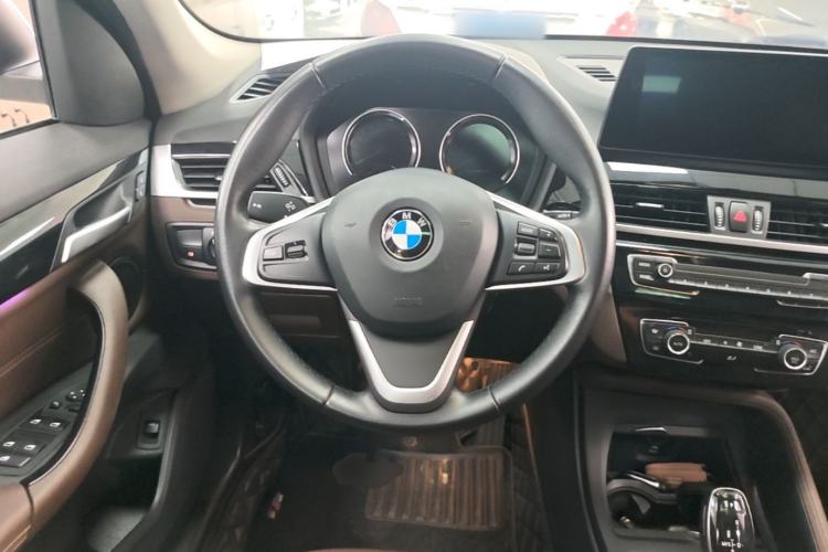 Used BMW X1 2020 sDrive25Li Leading Model Steering Wheel