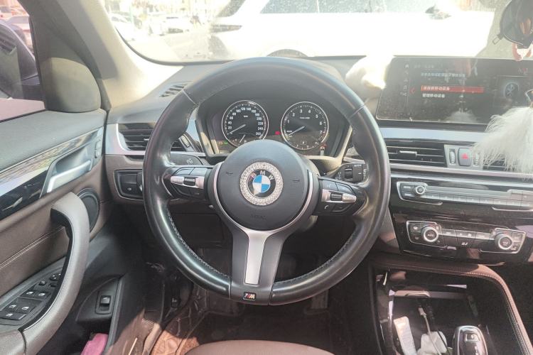 Used BMW X1 2020 sDrive20Li Premium Edition Steering Wheel