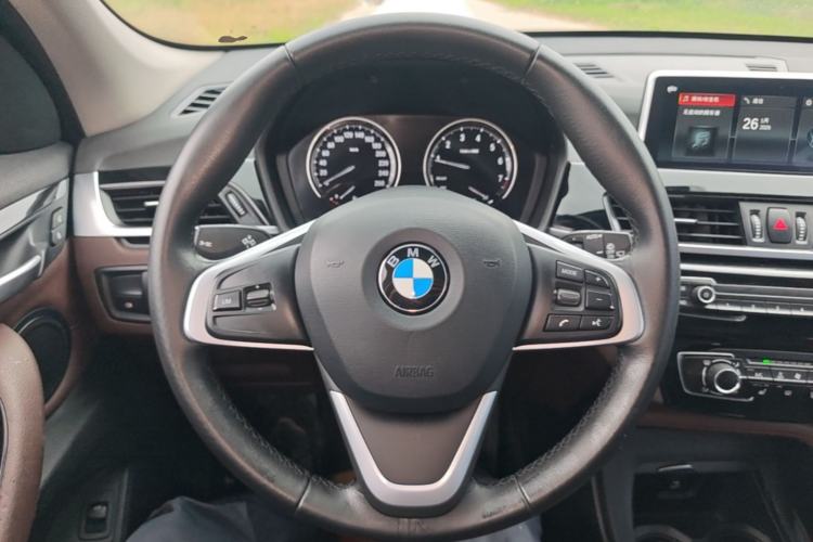 Used BMW X1 2020 sDrive20Li Fashion Model Steering Wheel