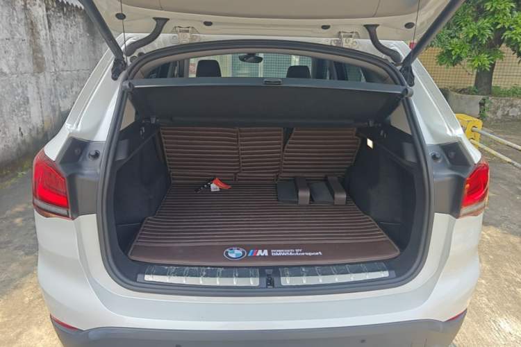 Used BMW X1 2020 sDrive20Li Premium Edition Trunk
