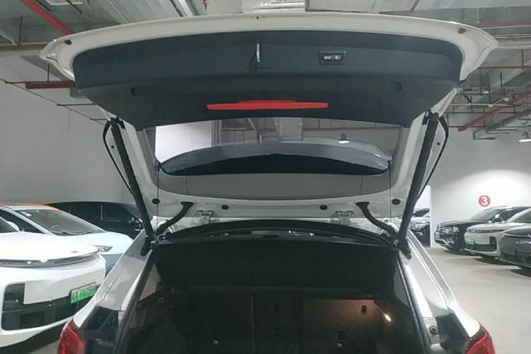Used BMW X1 2020 sDrive25Li Leading Model Trunk
