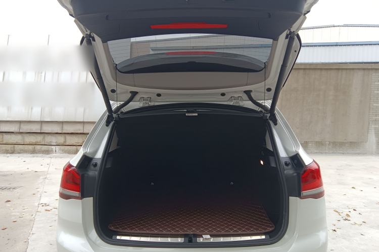Used BMW X1 2020 sDrive25Li Leading Model Trunk