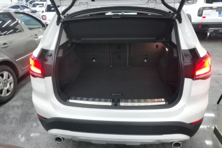 Used BMW X1 2020 xDrive25Li Luxury Edition Trunk