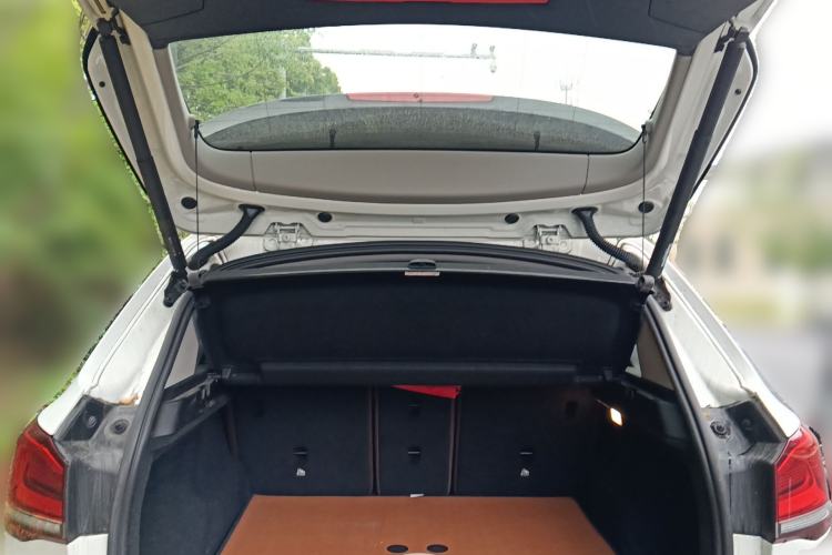 Used BMW X1 2020 sDrive25Li Leading Model Trunk