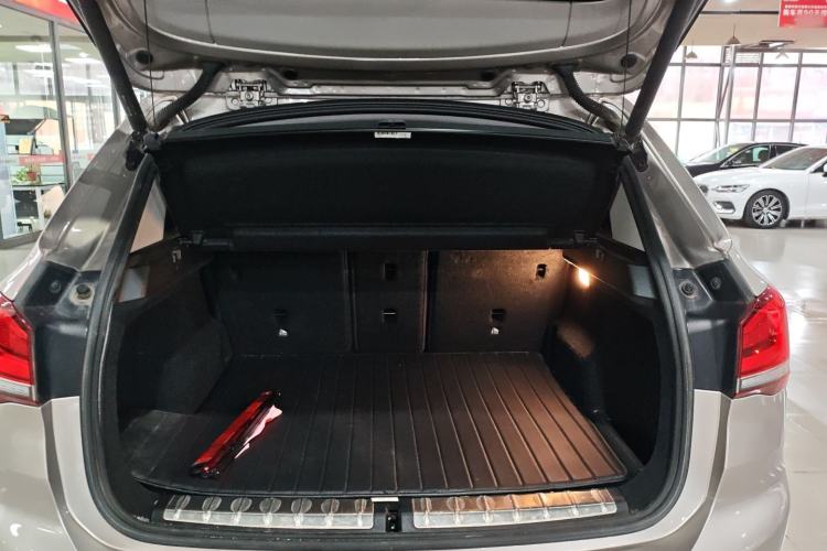 Used BMW X1 2020 xDrive25Li Luxury Edition Trunk