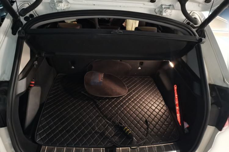 Used BMW X1 2020 sDrive25Li Leading Model Trunk