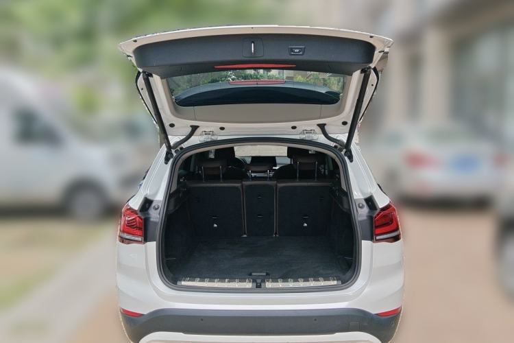 Used BMW X1 2020 sDrive20Li Premium Edition Trunk