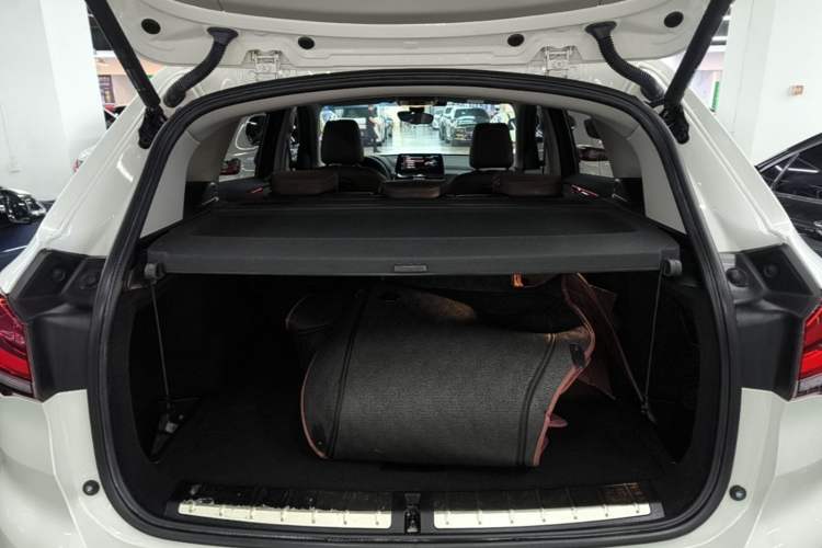 Used BMW X1 2020 xDrive25Li Luxury Edition Trunk