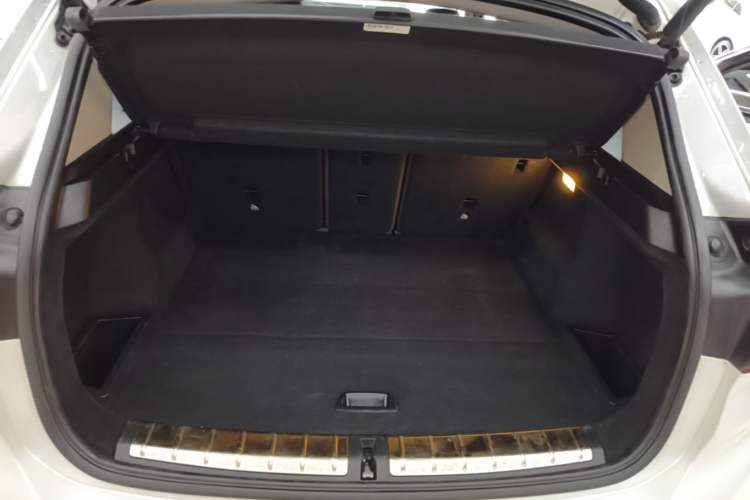 Used BMW X1 2020 xDrive25Li Luxury Edition Trunk
