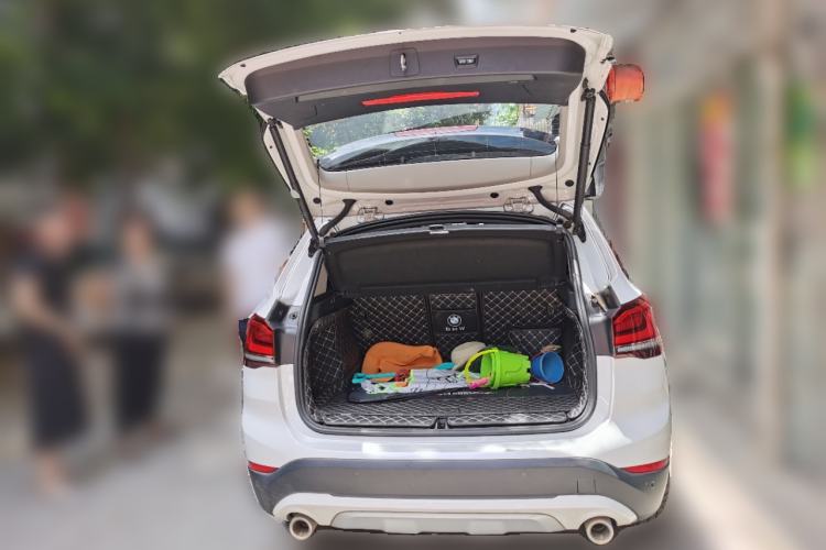 Used BMW X1 2020 xDrive25Li Luxury Edition Trunk