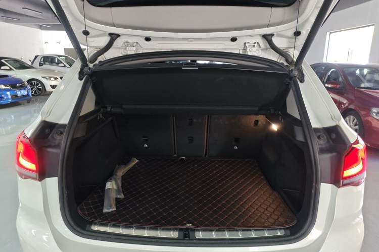 Used BMW X1 2020 sDrive20Li Premium Edition Trunk